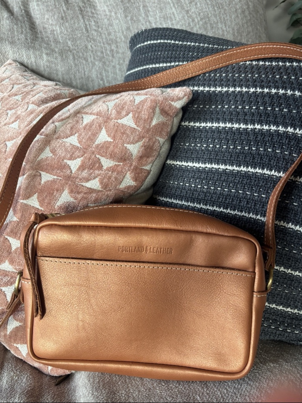 Portland Leather Hava Large Camera Bag